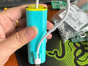 21700单电池2.4A便携小充电宝