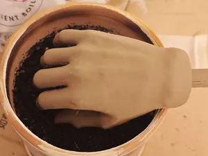 抽象仿真人手挖土园艺耙