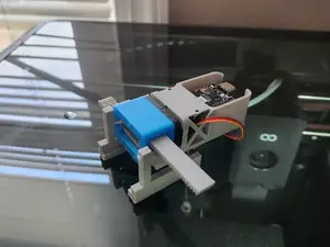 Drone Claw w/cyberbrick