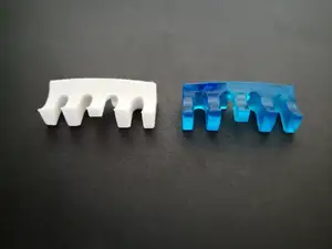 Badminton stringing protector