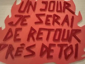 极乐迪斯科 涂鸦 “un jour je serai de retour près de toi”