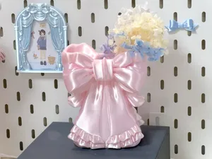 蝴蝶结花瓶
