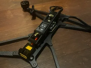 Helion 10 GPS + SMA connector mount