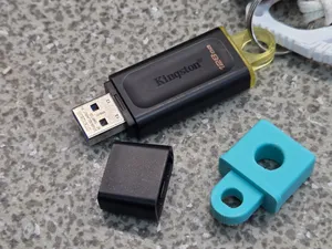 Колпачок для флешки KIngston