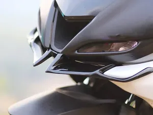 YAMAHA R 15