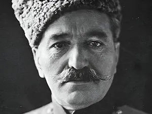 bust Andranik pasha