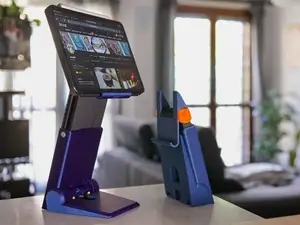 Foldmate, a portable tablet stand