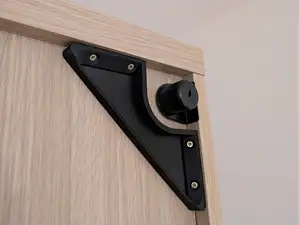 Corner brace for IKEA Besta cabinet