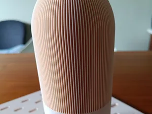 Vase Gitti linear groß