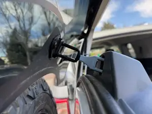 FJ Cruiser Rear Window Lock