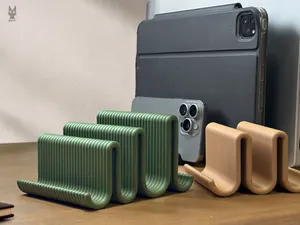 Wave • Parametric Device Stand (1-4 Slots)
