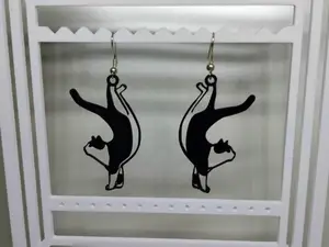 Acrobat cat - dangling earrings