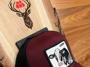 Wandhalterung Trucker Cap