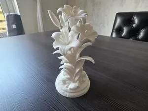 Elegant Lily Flower Sculpture