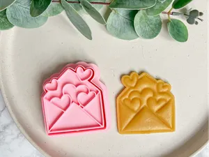 Envelope with hearts Cookie cutter + stamp