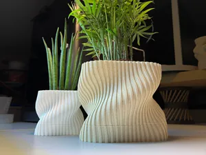 Pot with drip tray (trispiral)