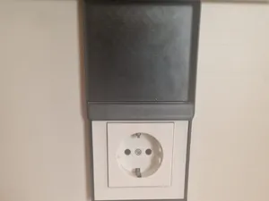 Deckel für Einzel-Steckdose Gira 81X81