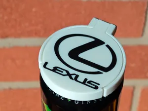 Lexus can lid print in Place