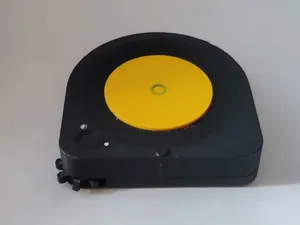 Robot Vacuum Toy - w/ rolling wheels and spinbrush