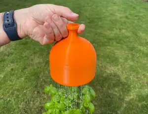 RainPot - Thumb Watering Can