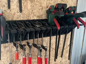 Wandhalter für 5 Schraub- oder Einhandzwingen