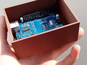 Cover for ardurino uno with screw holes.