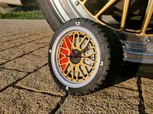BBS LM Felgen Reifen Uhr