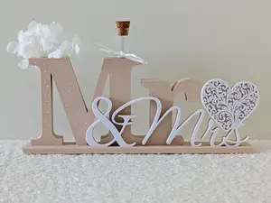 Mr & Mrs Stand with Dry Flower & Test Tube Holders