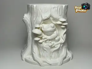 Frog Log Planter – Forest Dweller Edition