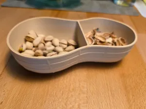 Peanut shaped split nut bowl
