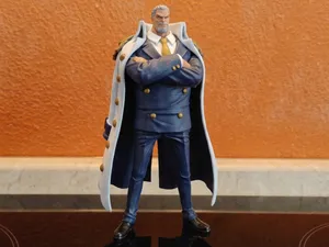 Monkey D. Garp - "The Hero of the Marines" - 150mm
