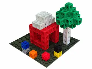 Snap Cubes (2 x 2cm)