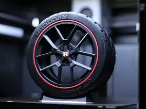 Honda Civic Type-R Wheel Display (Rim Only)