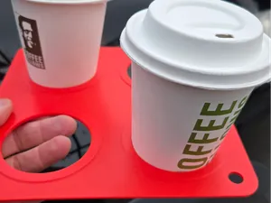 Coffee-to-go-Becherträger /Getränkehalter