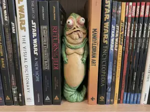 Squeezed Jabba the Hutt - Book Nook Figure