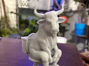 BS Statue