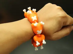 逃离鸭科夫 鸡腿铰链手镯 可动钥匙链