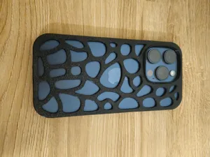 Cover Iphone 15 pro Voronoi