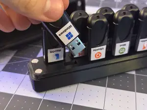 USB Flash Drive Holder