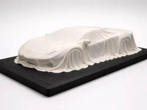 Lamborghini Aventador coperta da telo