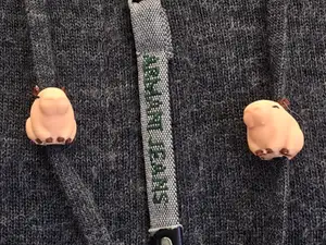 Capybara drawstring beads - hoodie