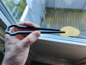 Snack claw