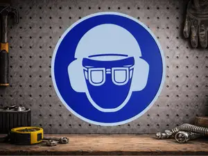 Gebotsschild - Helm, Schutzbrille und Gehörschutz