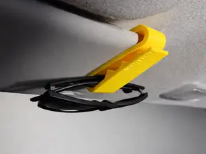 Porta Occhiali e Tessere per Parasole Auto