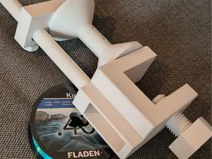 Fishing spool holder