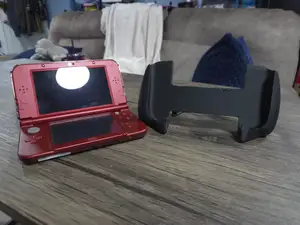 Grip & Stand for New 3DS XL with Cart Slot