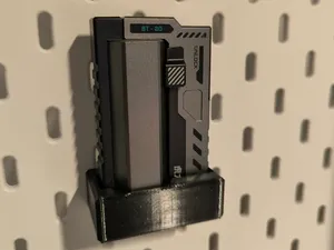 BT-20 skadis holder