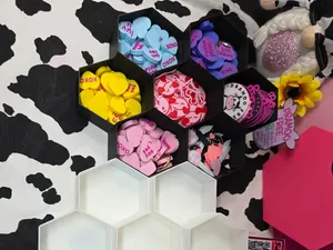 Conjoinable Hexagon Vendor Trays-Organization