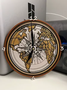 Hueforge Antique map clock