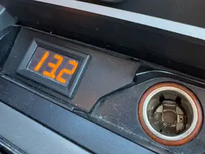Astra H - ashtray voltmeter 